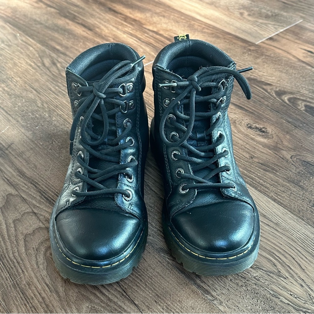 DR. MARTENS Black Leather Ankle Lace Up Boots | Size Women’s US 7